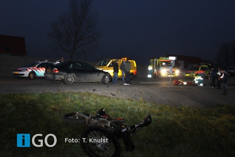 Aanrijding tussen motor en auto Battenoord - iGO.nl Nieuws Goeree Overflakkee