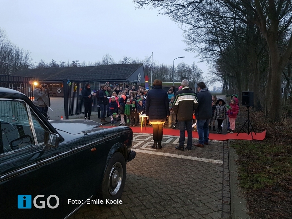 Meester Bart neemt afscheid van de Achtsprong, Achthuizen - iGO.nl Nieuws Goeree Overflakkee