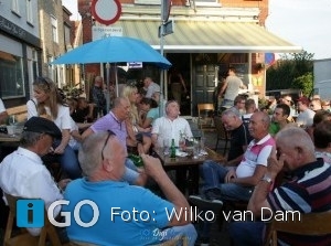 Foto's van geslaagde Holle Bolle Avondmarkt in Sommelsdijk