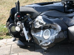 Motorrijder zwaar gewond na ongeval (video)