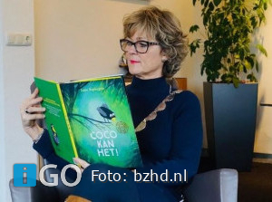Burgemeester Goeree-Overflakkee leest online voor Prentenboek van het jaar