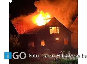 Grote brand in leegstaand woonhuis boerderij Oude-Tonge