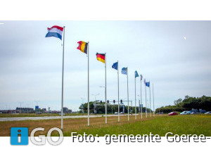 Goeree-Overflakkee heet inwoners en bezoekers welkom met rij vlaggen