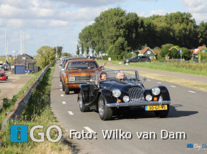 Foto's klassieke voertuigen onderaan Zandpad Middelharnis