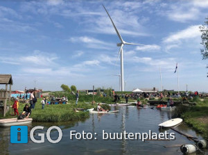 Feestelijke opening windpark bij natuurspeelplaats de Bûûtenplaets Ooltgensplaat