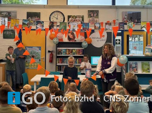 Opening Bibliotheek op school bij CNS Zomerland Stellendam