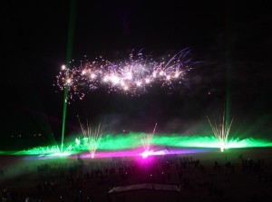 (video) Laser- en Vuurwerkshow geslaagd