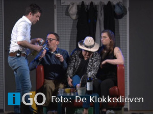 TV-uitzending toneelclub De Klokkedieven bij RTV SLOGO Goeree-Overflakkee