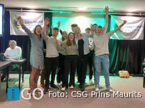 1e Prijs VWO-6 leerlingen CSG Prins Maurits bij Lions-Wie kent Goeree-Overflakkee quiz