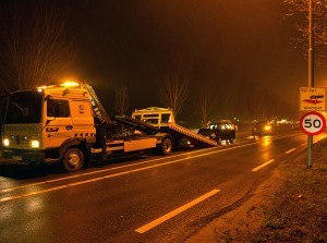 Kettingbotsing met vier auto's N215 Sommelsdijk