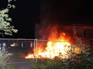 Sloopafval in brand Samaritaan Sommelsdijk