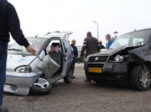 Ongeval bij uitrit tuincentrum Graka Sommelsdijk