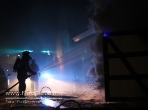 Brand verwoest schuur in Sommelsdijk