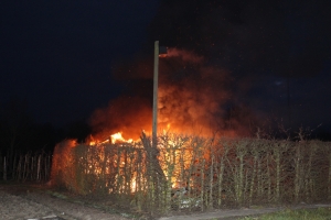 Brand langs N215 Sommelsdijk