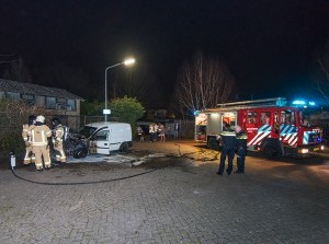 [Oproep politie] Bestelbusje in brand Willemstraat Oude-Tonge